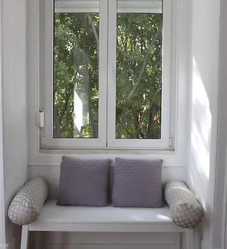 Near The River 3 Bedrooms Flat, With Ac For 9 Lisboa