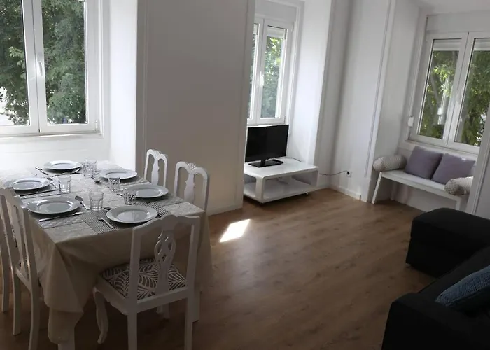Appartement Near The River 3 Bedrooms Flat, With Ac For 9