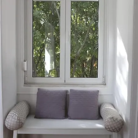Near The River 3 Bedrooms Flat, With Ac For 9 Lisbona