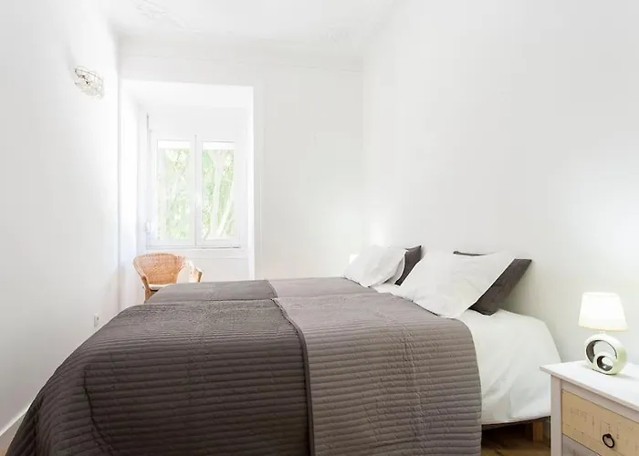 Near The River 3 Bedrooms Flat, With Ac For 9 Apartamento Lisboa